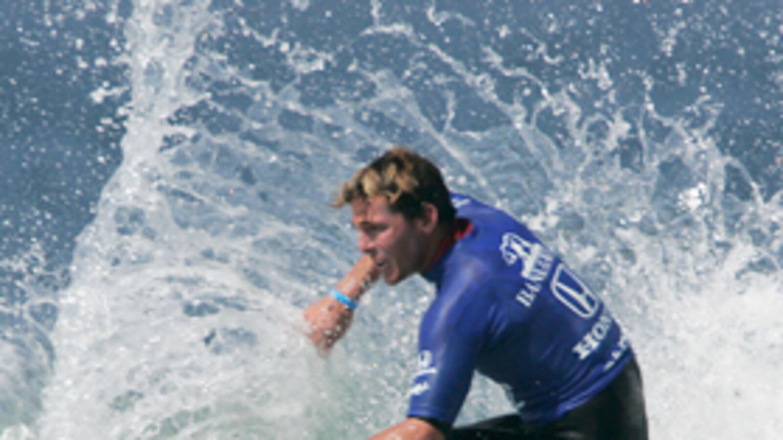 cheats/2010/11/03/world-champion-surfer-dies/andy-irons_tssilh