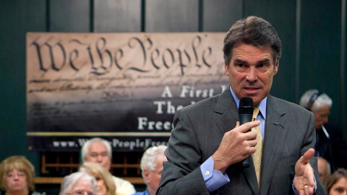 cheats/2011/10/01/rick-perry-i-d-send-troops-to-mexico/rick-perry-mexico-drugs-cheat_zgjgjy