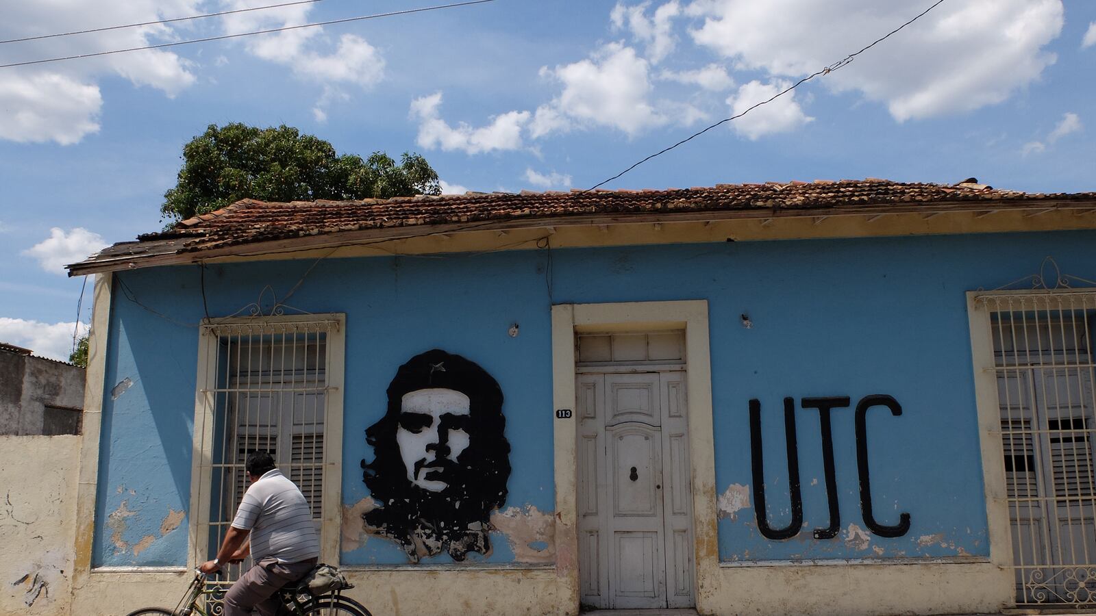 galleries/2015/03/28/a-journey-through-cuba/150327-strochlic-cuba14_dnz4oq