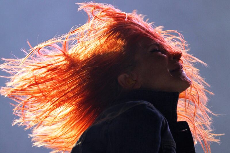 galleries/2013/02/20/burger-king-justin-bieber-more-famous-names-that-have-been-hacked-photos/130219-famous-hack-victims-hayley-williams_jewlly