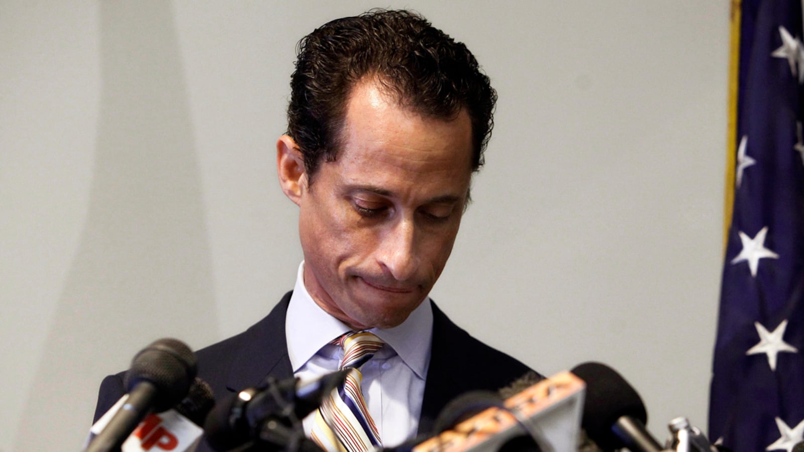 articles/2012/06/15/anthony-weiner-leaves-behind-a-big-hole-in-nyc-politics/anthony-weiner-siegel_jy9vg5