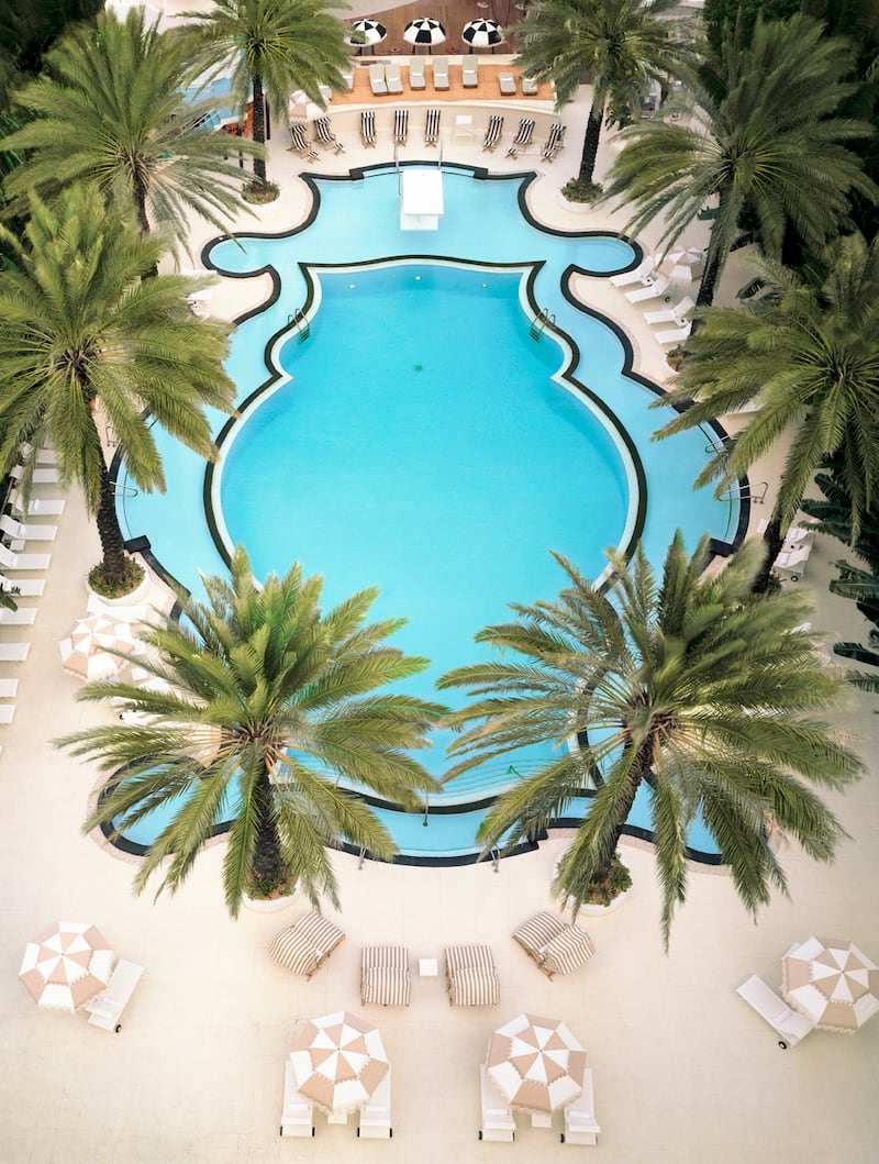 galleries/2012/10/13/greatest-pools-around-the-world-kelly-kleins-pools-book-published-by-rizzoli-photos/pools-nikolas-koenig_rij46m