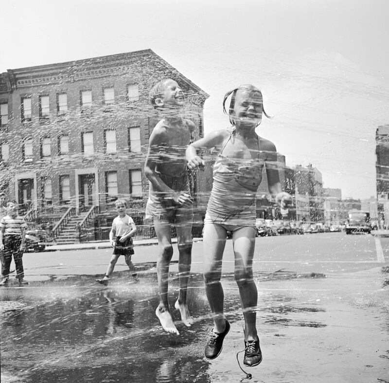 galleries/2013/05/25/vintage-summer-in-new-york-the-sweet-sweaty-city-life/130524-nyc-summer3_bnr8rd