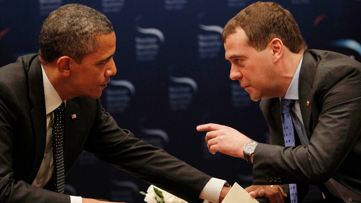 cheats/2012/03/26/obama-let-s-talk-after-my-election/obama-medvedev-open-mic-cheat_izf8de