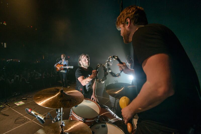 galleries/2014/12/17/doing-it-old-school-on-the-road-with-an-american-band-photos/141215-joiner-heart7_ca8tmq