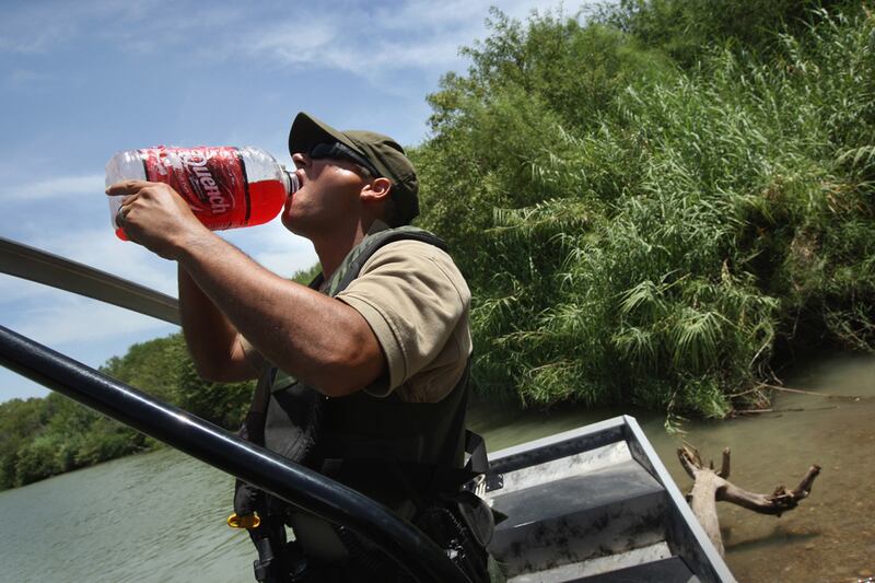 galleries/2011/08/15/america-s-hottest-cities/laredo-hottest-cities_q72si6