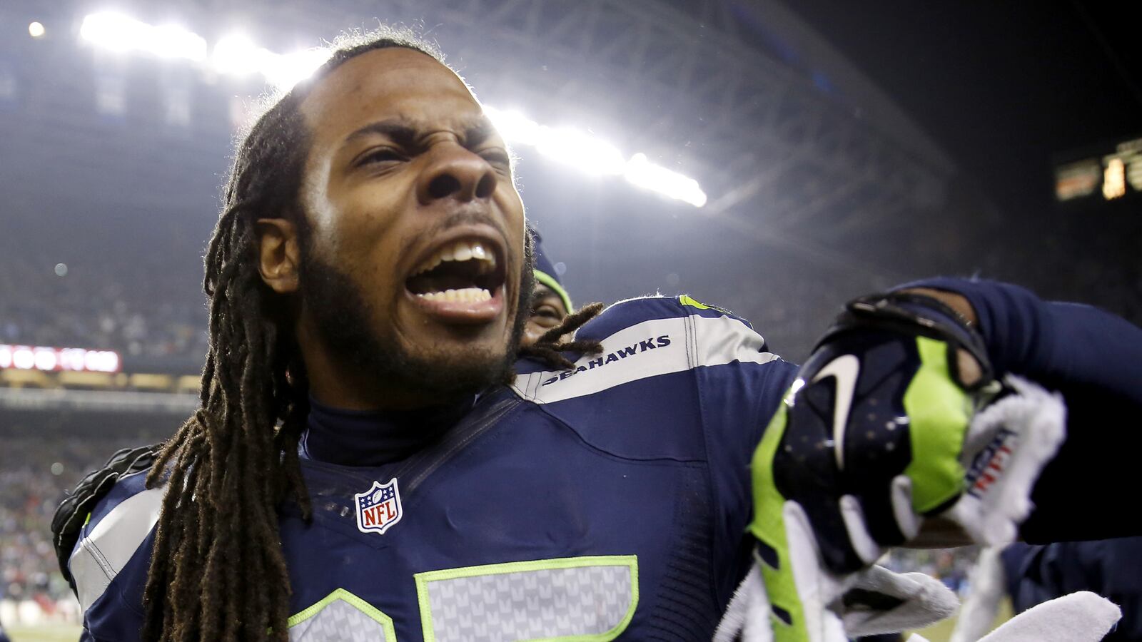 cheats/2014/01/24/nfl-fines-sherman-for-taunting/140122-sherman-cheat_mhmcse