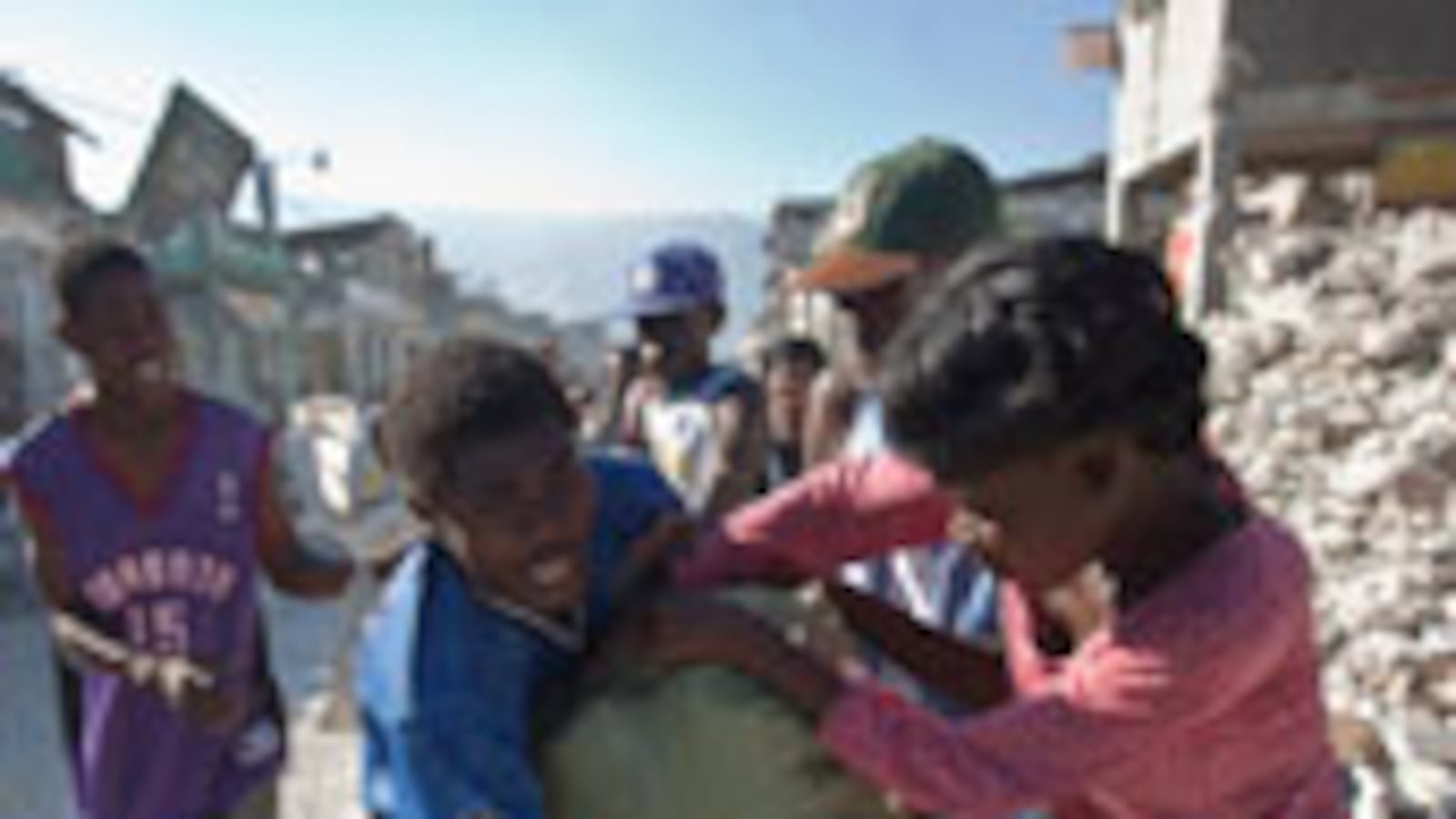 articles/2010/01/15/on-the-ground-in-port-au-prince/close-haiti_75495_hcknw3