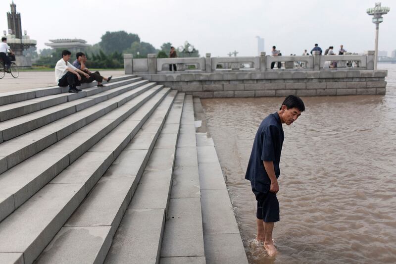 galleries/2015/07/25/can-you-pick-out-the-north-korea-propaganda-shots/150722-nkorea-09_xk16zd