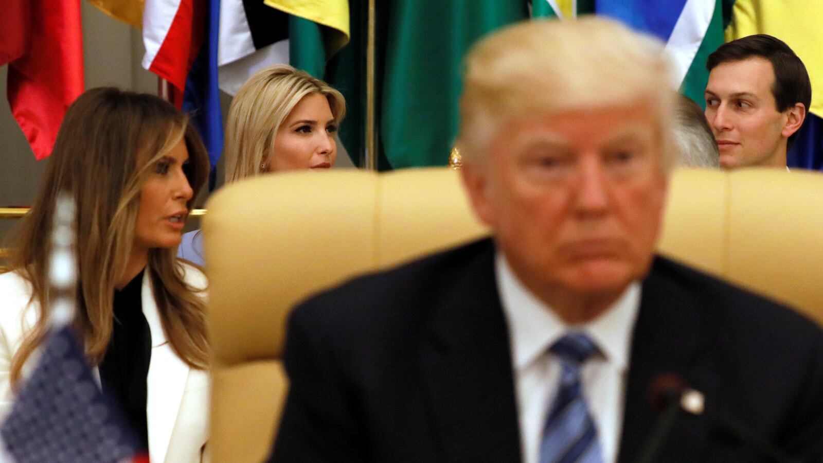 2017-05-21T150509Z_1922922787_RC13F18C3140_RTRMADP_3_USA-TRUMP-SAUDI_eqqvb9