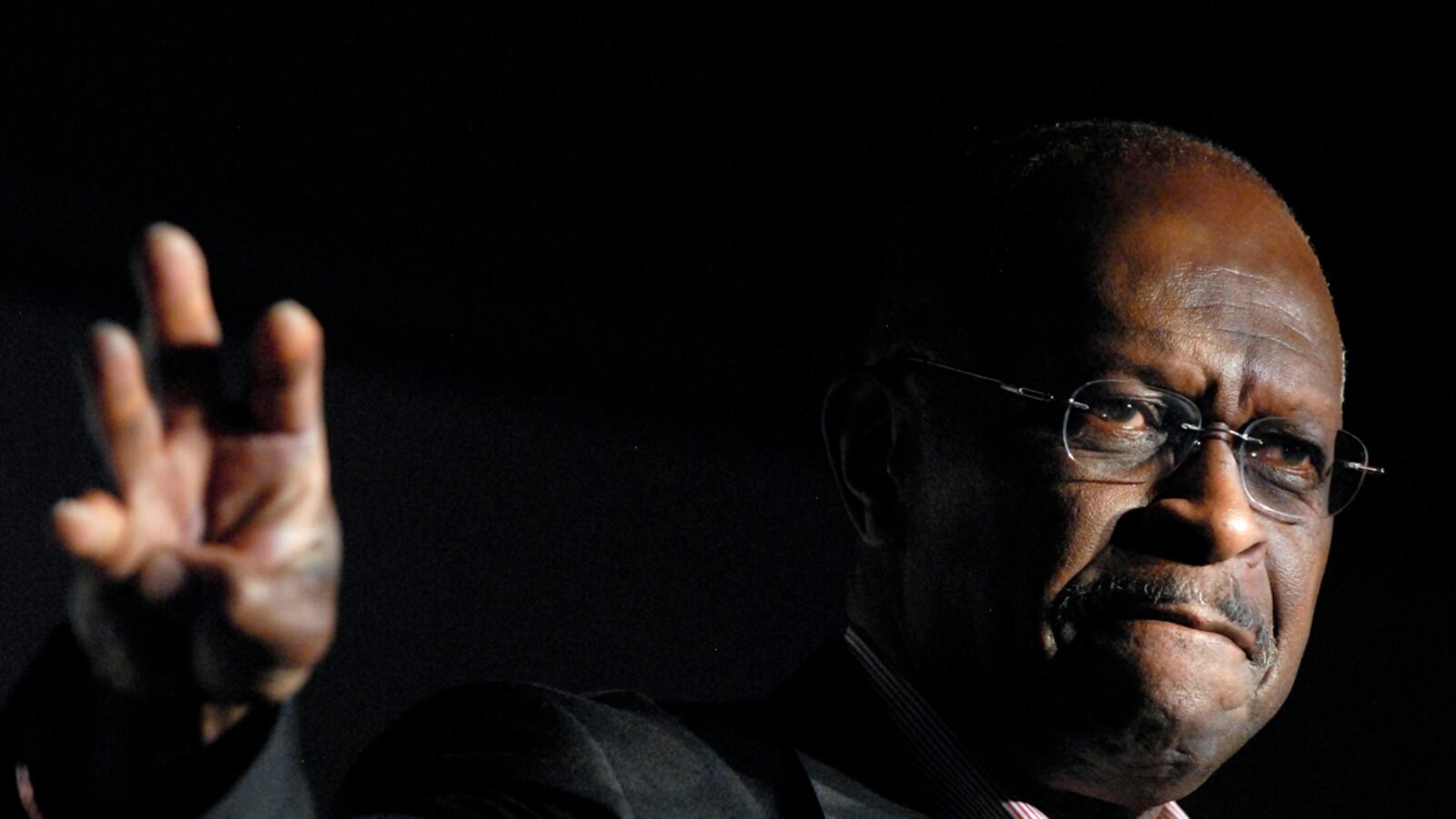 cheats/2011/11/29/cain-not-dropping-out-campaign/herman-cain-not-quitting-allegations-affair-cs_flqz2k