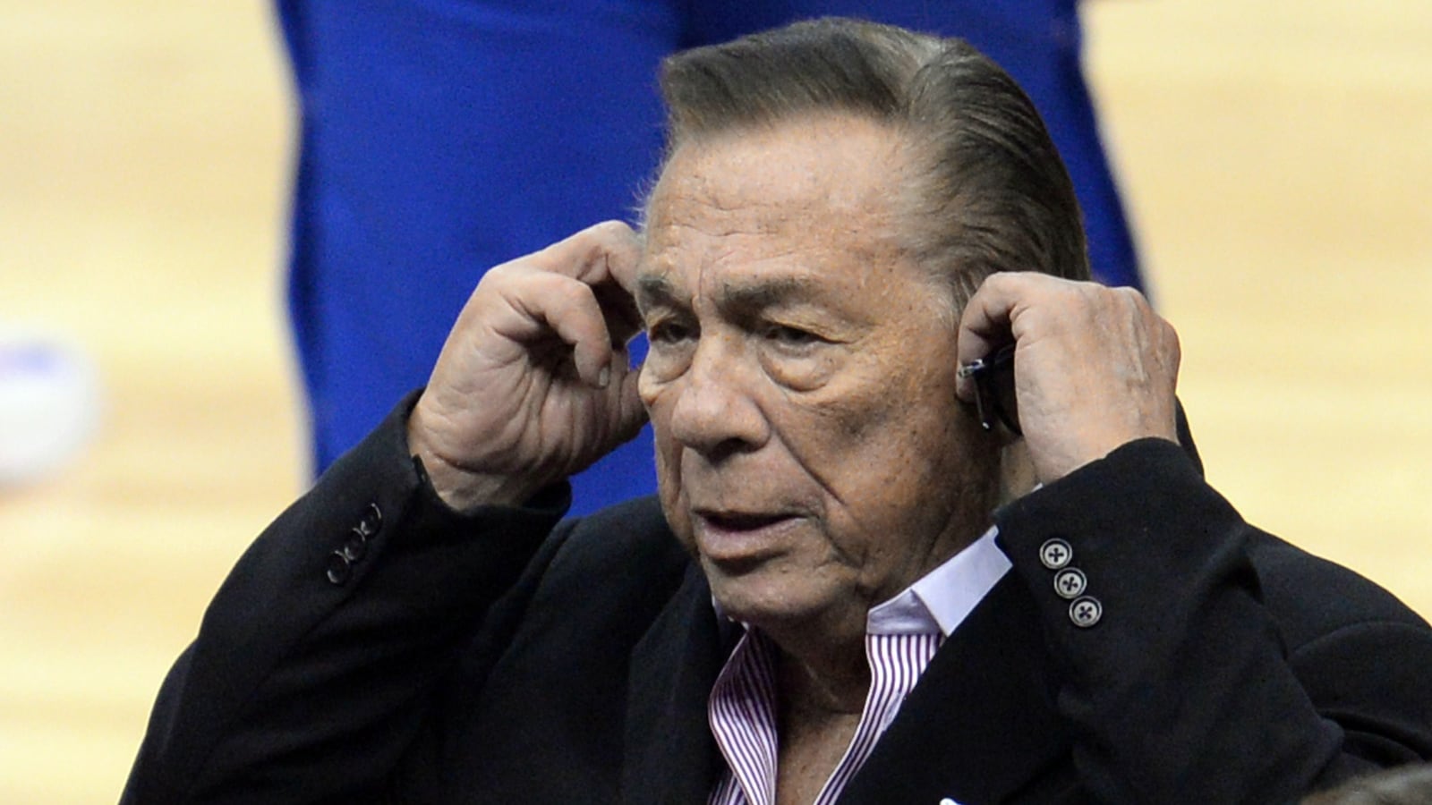 articles/2014/05/23/is-donald-sterling-suffering-from-dementia-or-just-racist/140523-sterling-silverman-tease_jcqa3n