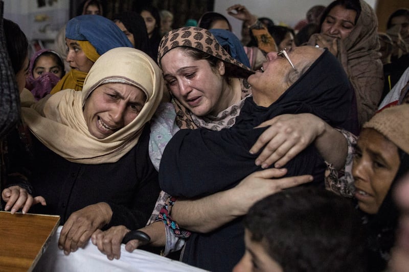 galleries/2014/12/16/pakistan-militants-attack-school-photos/141216-pakistan-school1_epwwbj