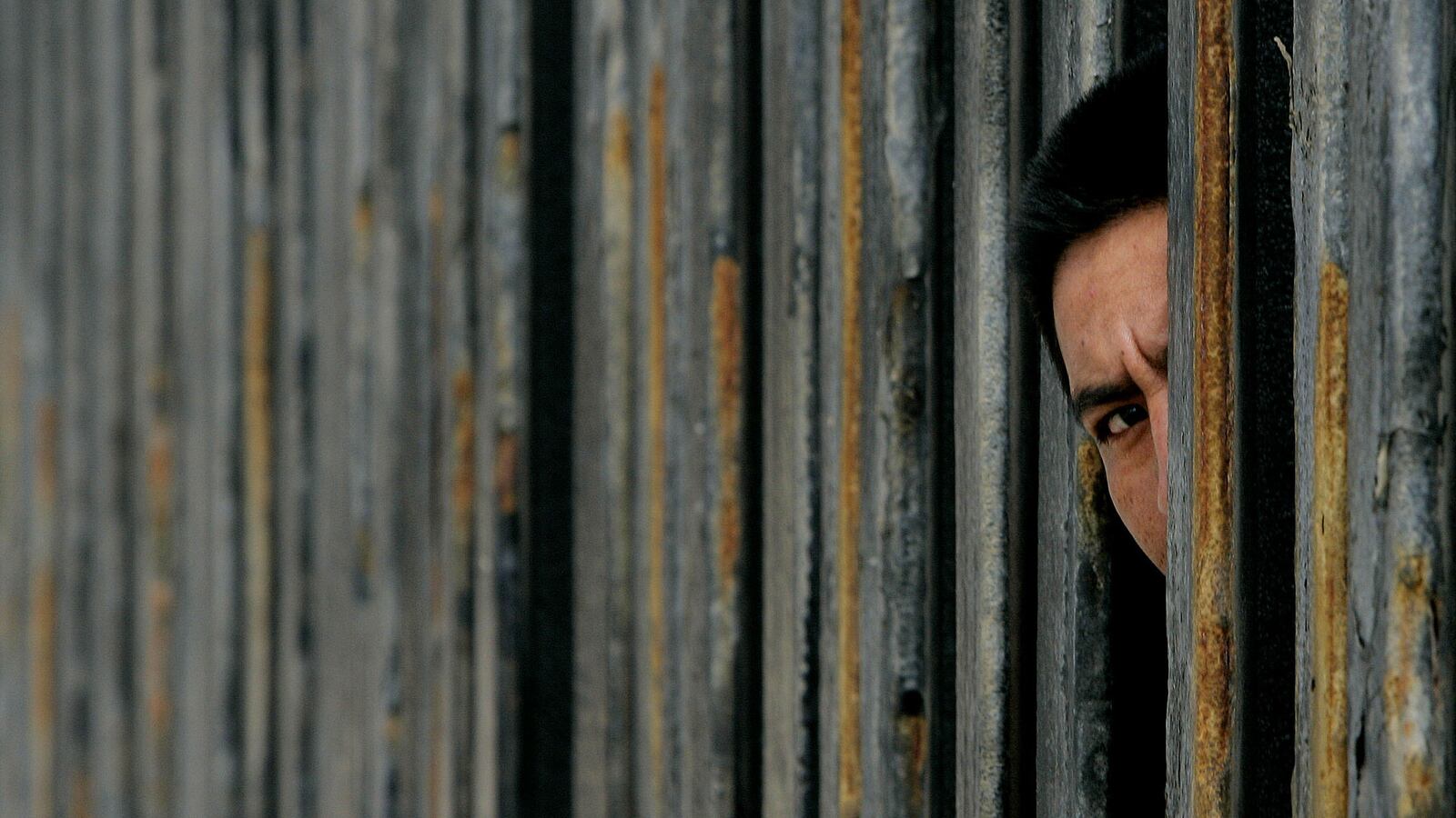 190217-gibson-us-mexico-border-hero_qzcl6r