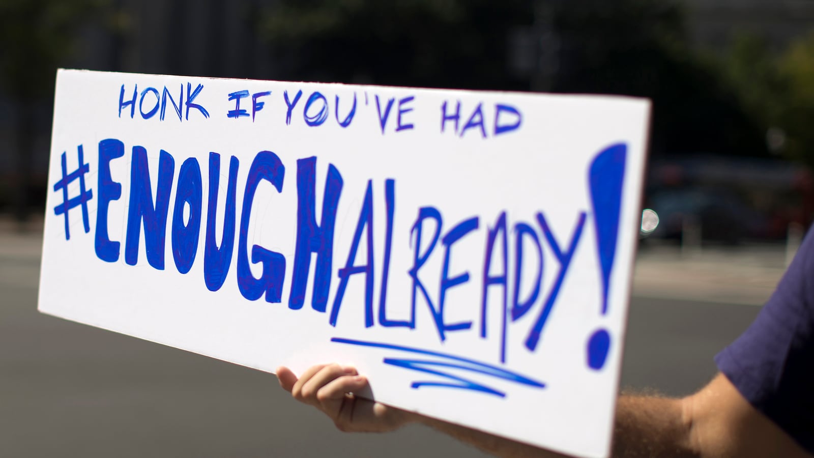 cheats/2013/12/18/gov-t-workers-very-unhappy/131218-govt-workers-cheat_mn5wry