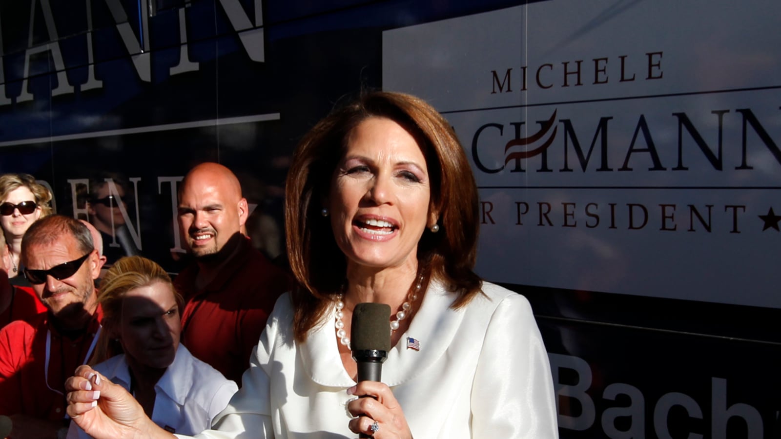 cheats/2011/08/14/bachmann-and-perry-speak-at-same-event/bachmann-pawlenty-cs_jwyqjj