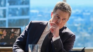 Stephen Amell in "Suits LA"