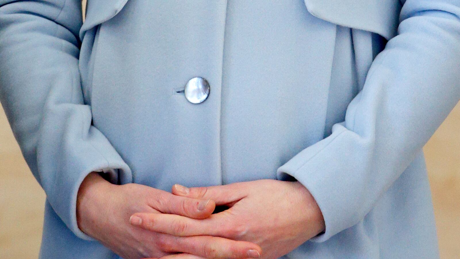 articles/2015/04/24/inside-the-world-of-the-new-royal-baby/150422-sykes-royal-baby-tease_nsuvqm