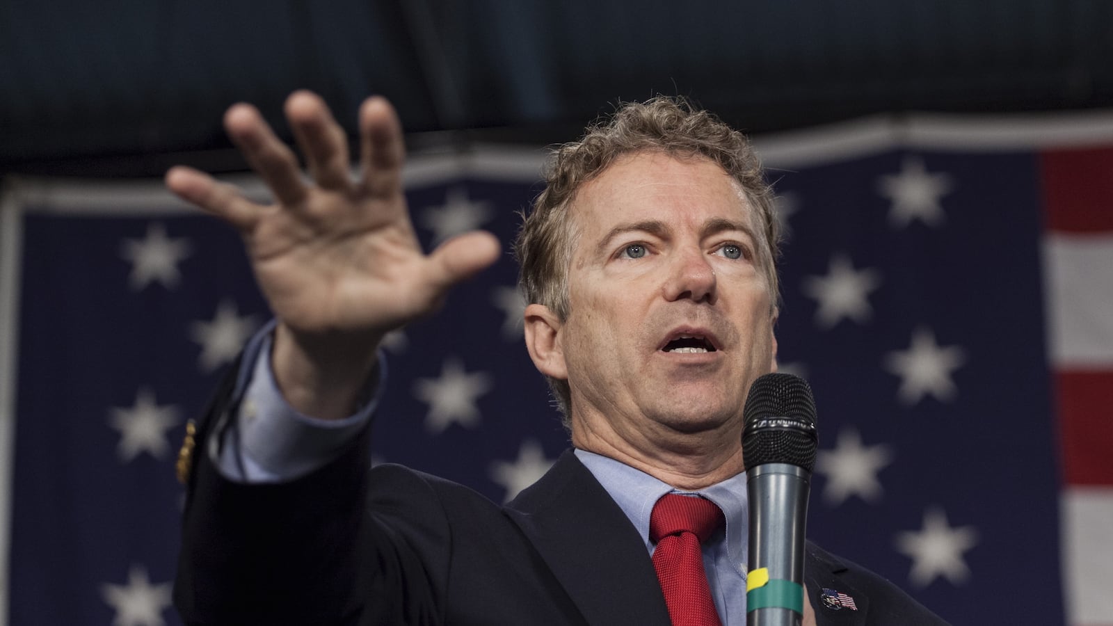 cheats/2015/12/13/christie-rand-make-main-stage-debate/151213-rand-cheat_jah5dq