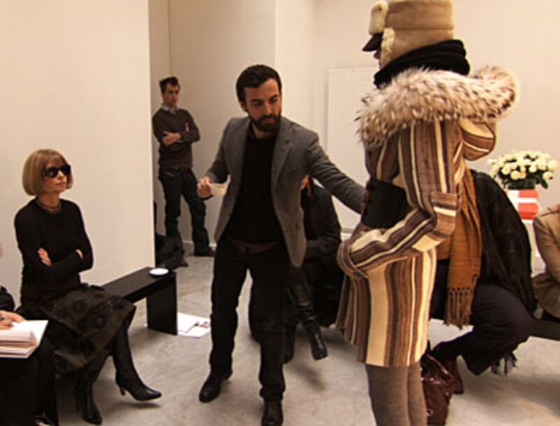 articles/2009/07/29/stylish-fashion-documentaries/gould-simon-fashion-dogallery-launch_p3sywb