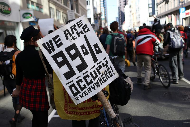 articles/2012/11/18/the-week-s-best-business-and-finance-longreads-business-beast-s-picks-for-the-week-of-november-16-2012/business-longreads-121116-tease-embed_dfupi2