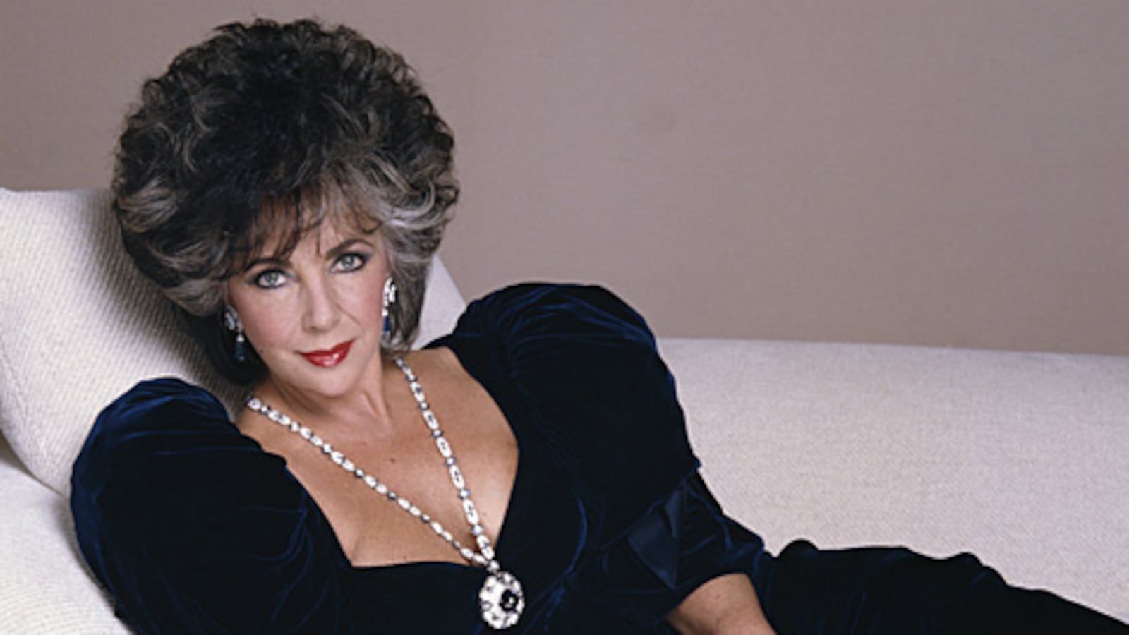 cheats/2011/03/23/elizabeth-taylor-dead-at-79/liz-taylor-obit_168514_vtuwra