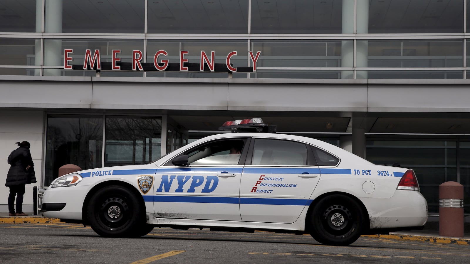 2016-02-20T000000Z_1278405872_GF10000316980_RTRMADP_3_NEW-YORK-CRIME_ul6ue3