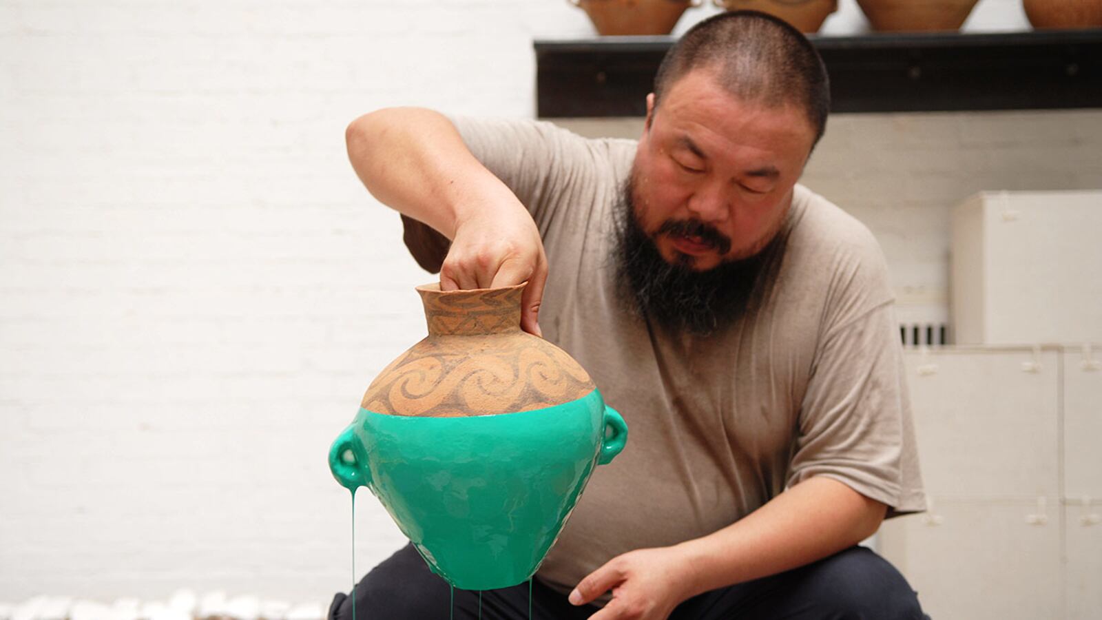 galleries/2012/10/08/ai-weiwei-survey-at-the-hirshhorn-museum-in-washington-photos/AIWEIWEI-GAL-tease_nxycat