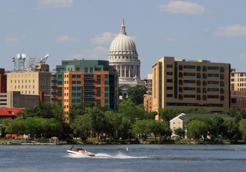 galleries/2011/05/17/best-cities-for-summer-jobs/greenest-cities---madison_zvamoy