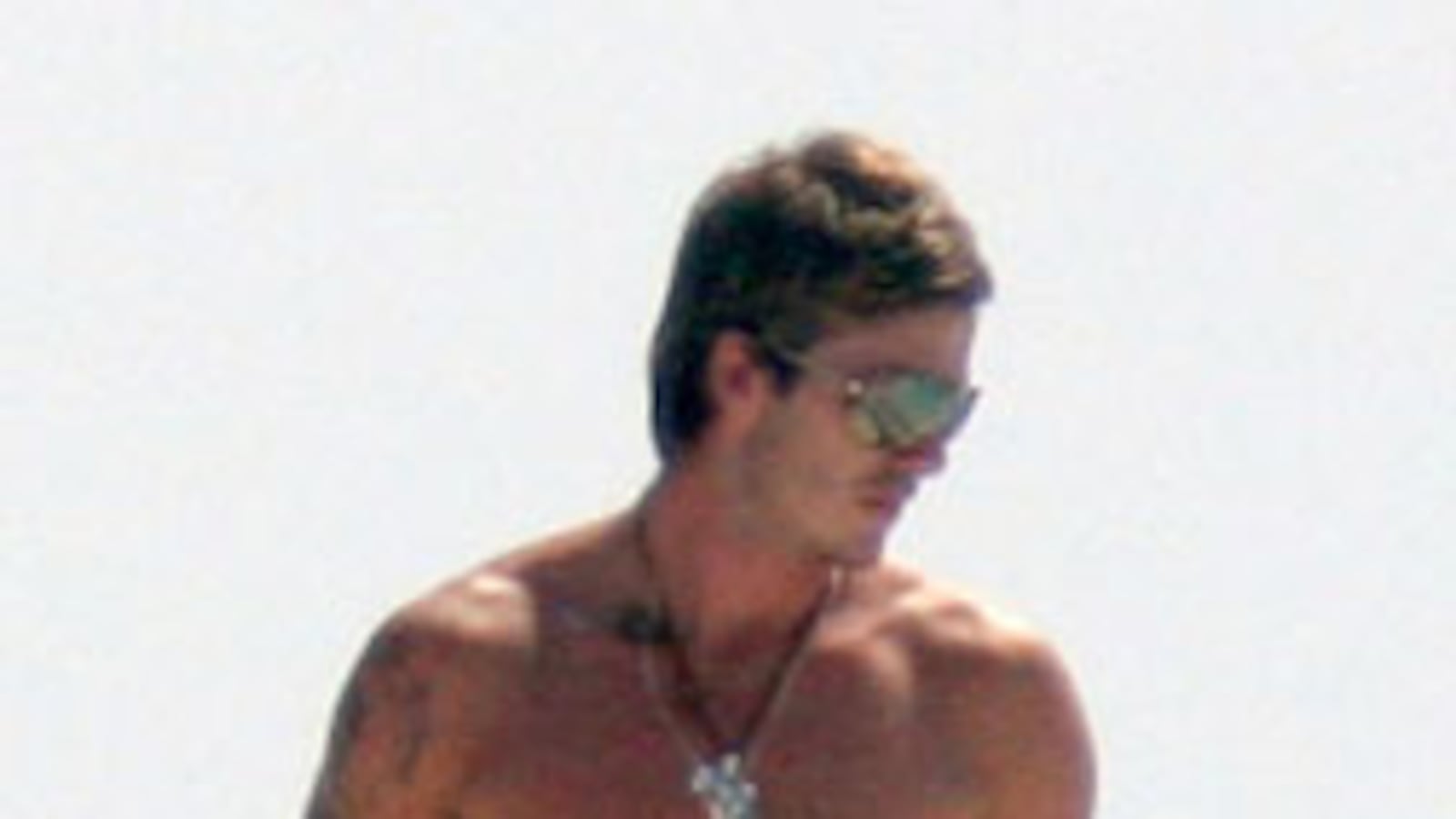 galleries/2009/09/27/men-in-speedos-a-brief-history/speedo---david-beckham_kqect7