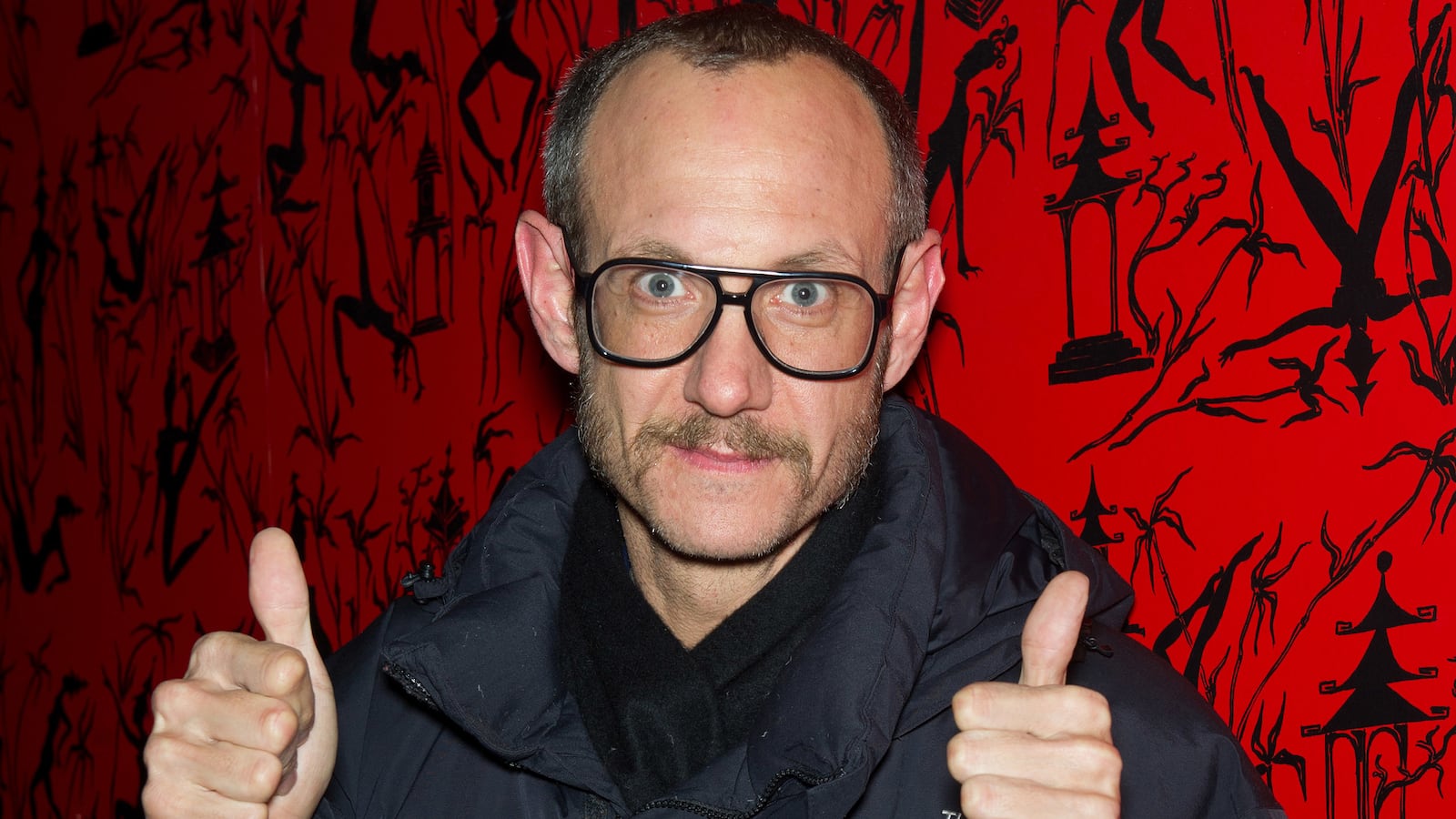 articles/2014/03/12/anonymous-model-goes-public-with-allegations-against-terry-richardson/140312-jjones-richardson_tstbf2