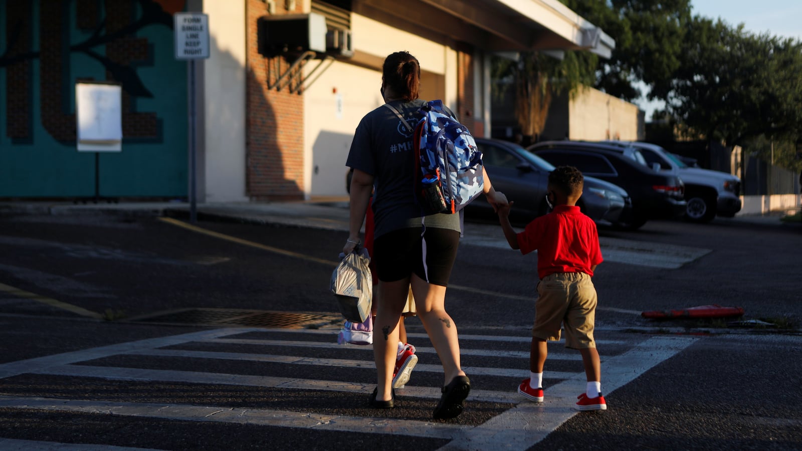 2021-08-10T142821Z_623810110_RC2C2P95FMTE_RTRMADP_3_HEALTH-CORONAVIRUS-USA-MASKS_vwlucb