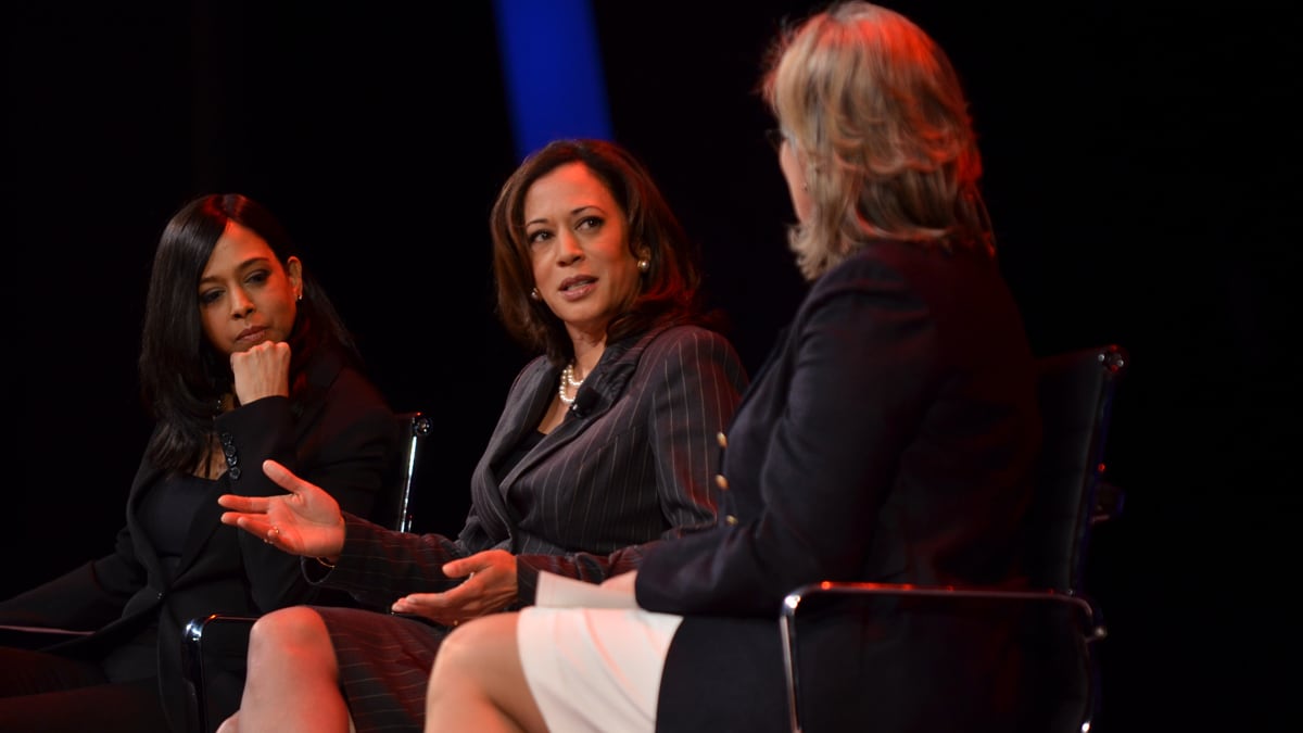 articles/2012/03/10/mother-knows-best-the-kamala-sisters-on-how-mommy-led-them-to-law/kamala-harris-witw-day3_gbygjr