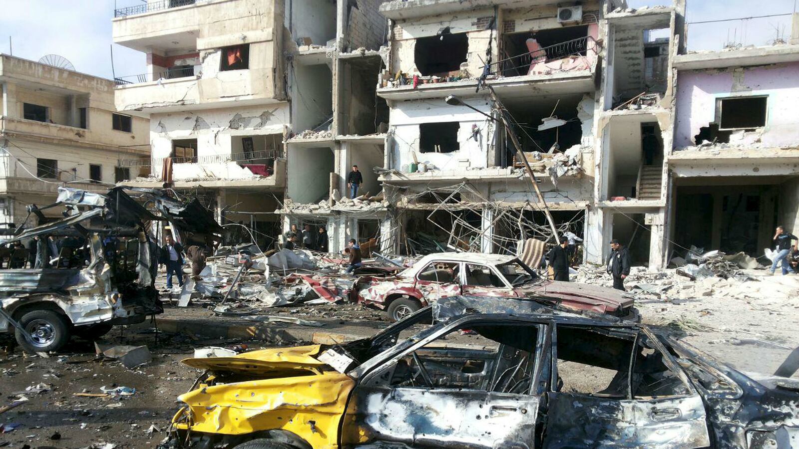 cheats/2016/02/21/syrian-bombings-killed-nearly-130/160221-syria-bombingbs-cheat_luztbu