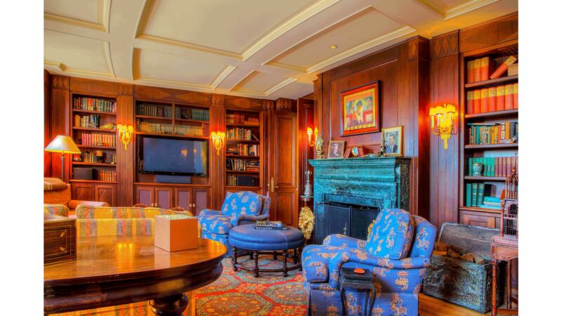 171104-mcnearney-omg-i-want-this-house-20_fvp1qi