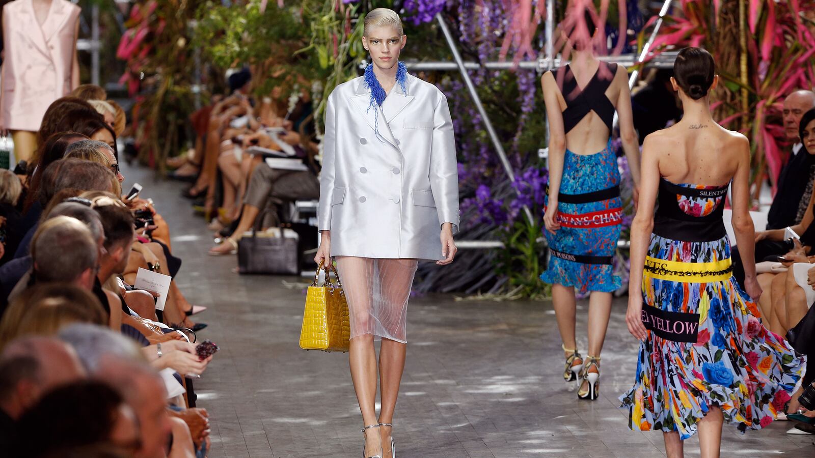 articles/2013/09/27/christian-dior-spring-summer-2014/130927-dior-paris-fashion-tease_mubp63