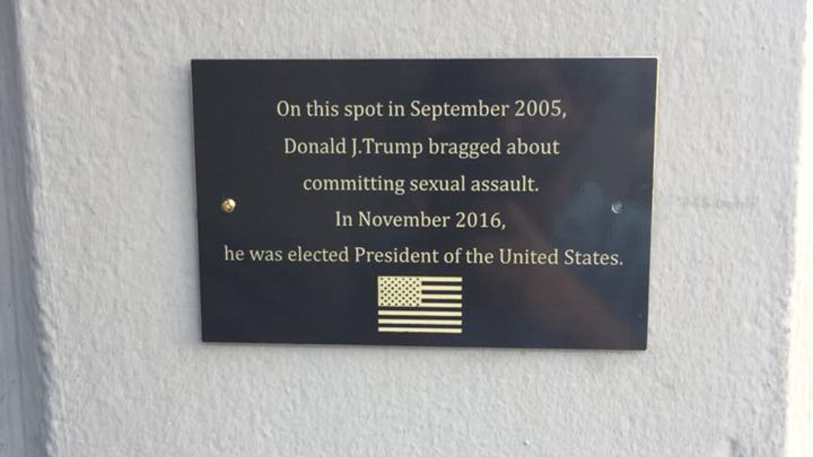 trump-access-hollywood-tape-plaque_ivtxwf