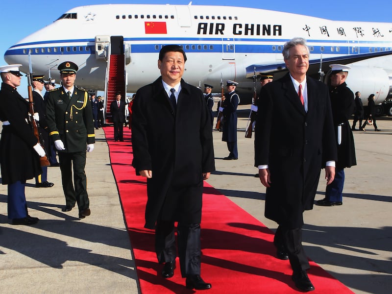 galleries/2012/02/14/5-fun-facts-about-china-s-leader-to-be-that-you-won-t-hear-on-his-u-s-visit/china-vice-president-xi-jinping-us-visit-arrival-ceremony_gqdxzv
