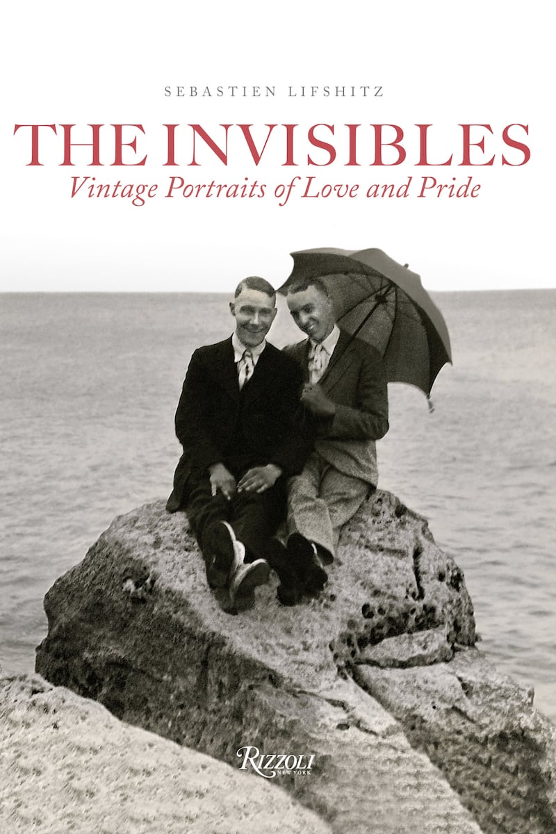 galleries/2014/05/31/vintage-photos-of-gay-pride-and-love-from-1900-1960/140529-invisibles-cover_undrhp