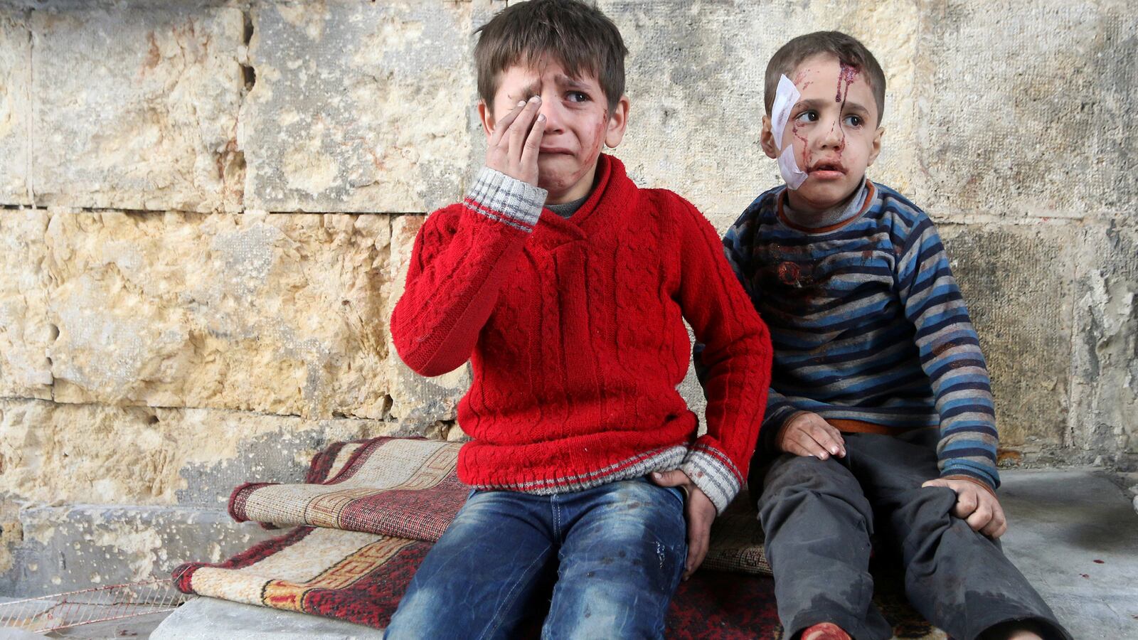 articles/2016/12/25/the-most-underreported-stories-of-2016/161225-warshaw-underreported-stories-tease_deutdp