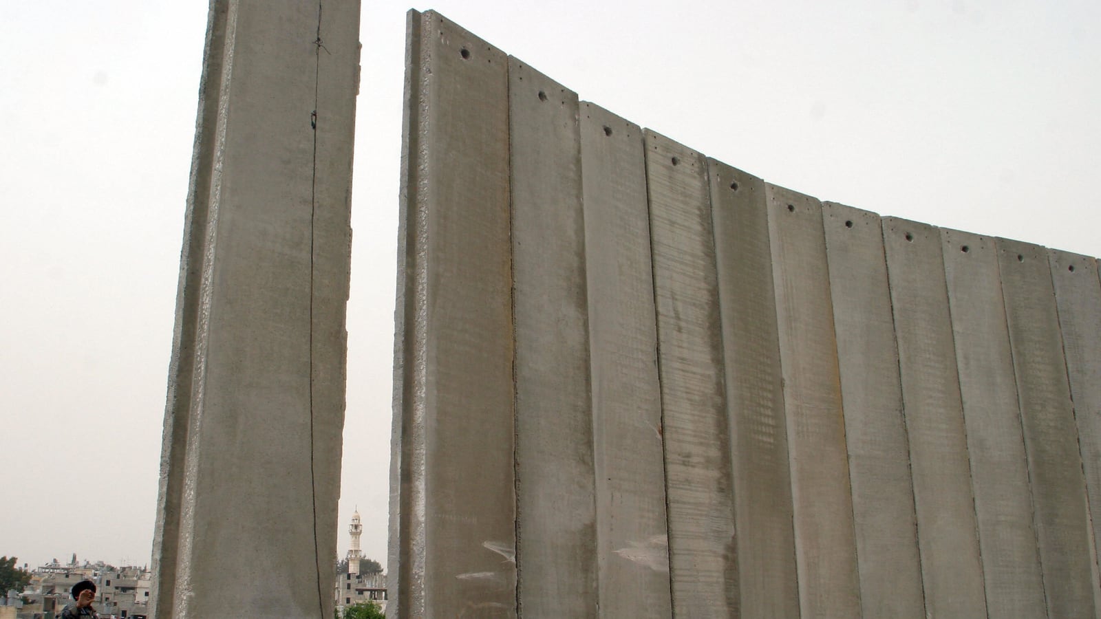 articles/2013/01/04/israel-restricts-foreigners-in-the-west-bank/bethlehem-wall-zsquare_z3lfwc