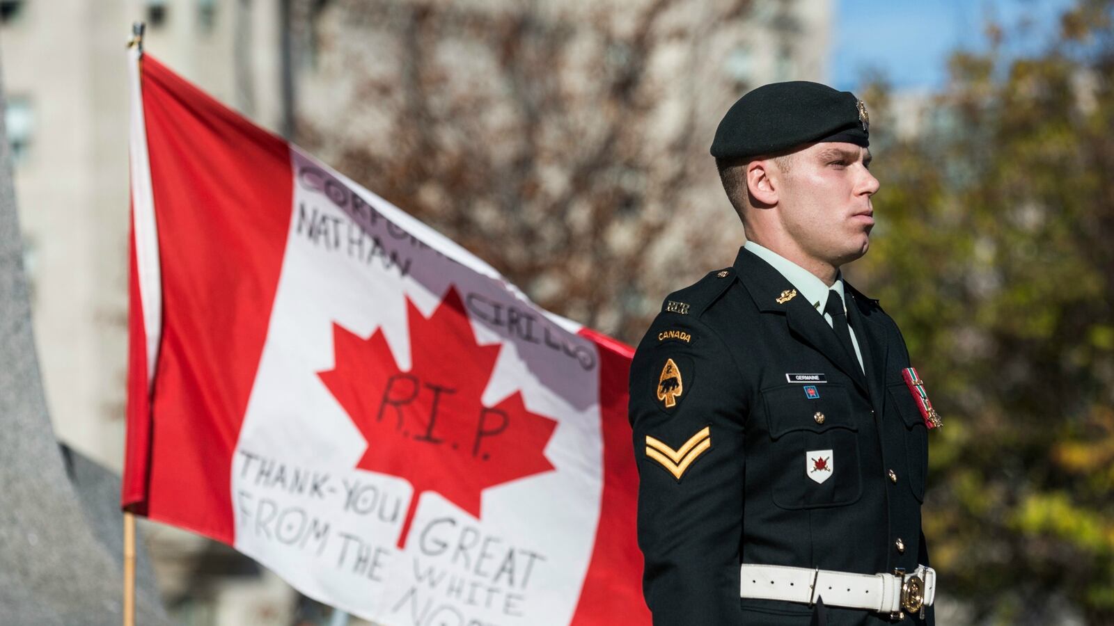 cheats/2014/10/25/canada-s-parliament-hill-reopens/141025-canada-cheat_k4o0hr