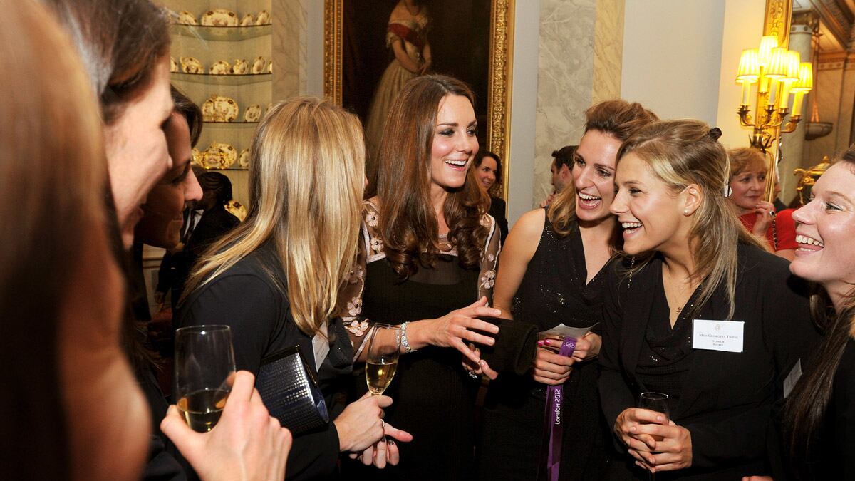 articles/2012/10/24/kate-middleton-stuns-in-temperley-dress/kate-olympics-party_saul3n