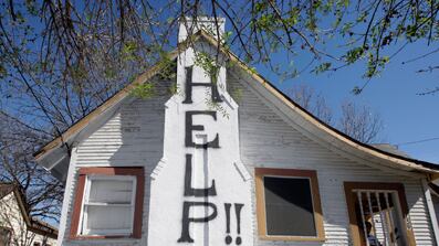 cheats/2010/03/25/obama-revamps-mortgage-relief/foreclosure_znh0ac