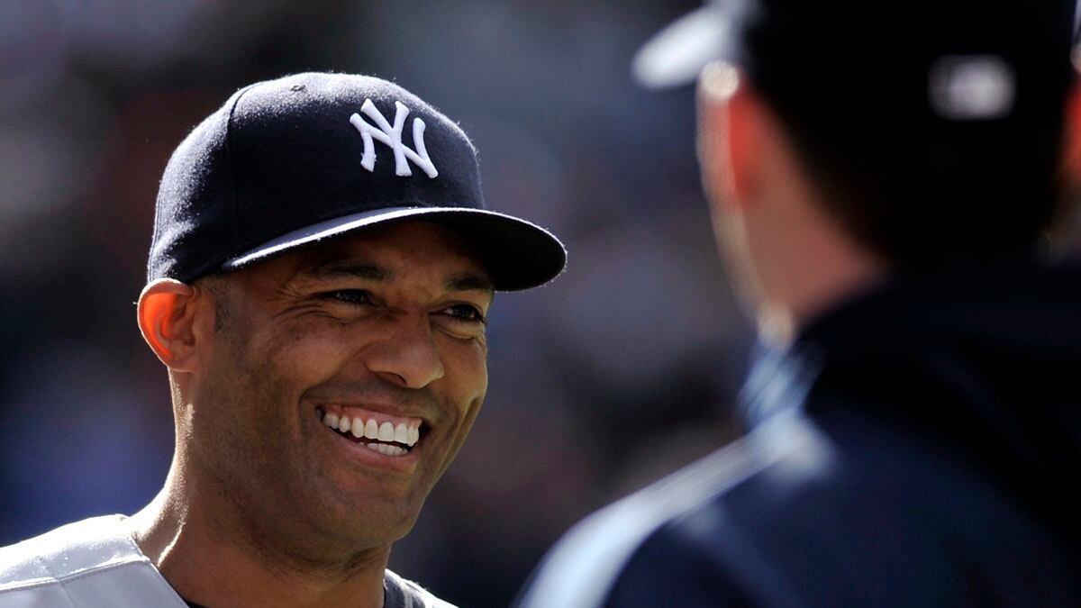 cheats/2011/09/17/yankees-mariano-rivera-ties-all-time-save-record-with-601-career-save/mariano-rivera-cheat_fbriea