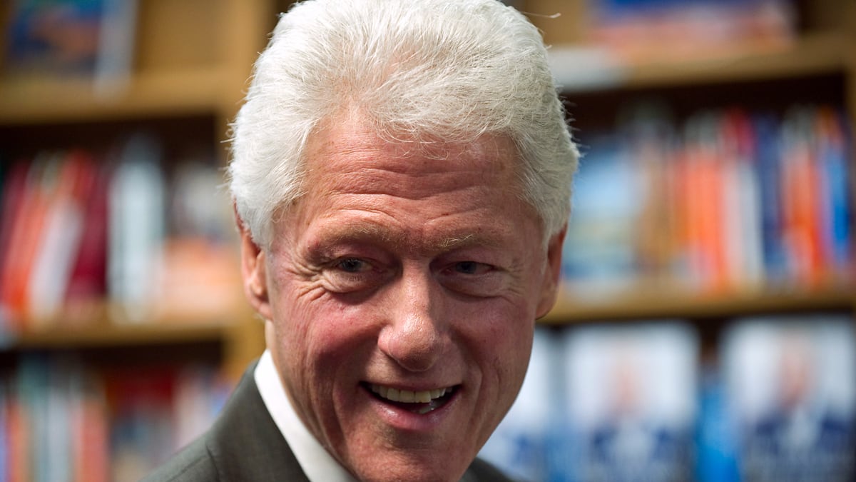 cheats/2012/06/07/clinton-backtracks-on-tax-comments/bill-clinton-gay-marriage-cheat_ii6n0u