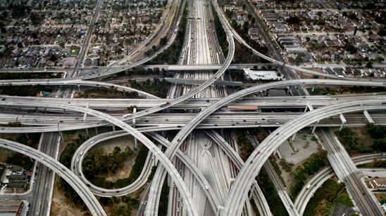 galleries/2009/10/02/edward-burtynsky-oil/mgburtynsky40901_pjvcsa