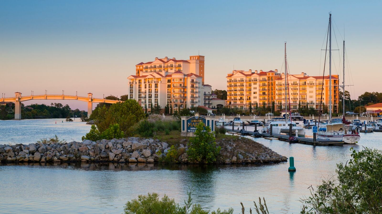 3-Grande_Dunes-Marina_Inn_mszzn9