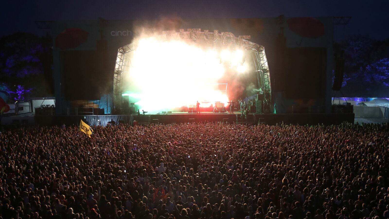 2021-07-23T213334Z_497678493_RC2LQO980PBA_RTRMADP_3_HEALTH-CORONAVIRUS-BRITAIN-REOPENING-FESTIVAL_1_g0nfbj