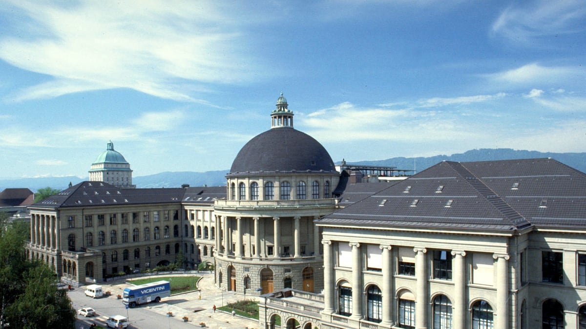 cheats/2011/11/07/credit-suisse-to-turn-in-u-s-clients/swiss-federal-technology_ufcb0o